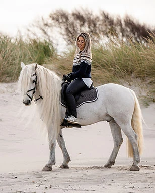 Jeanette_og_Moviestar_Hornbæk_strand_351